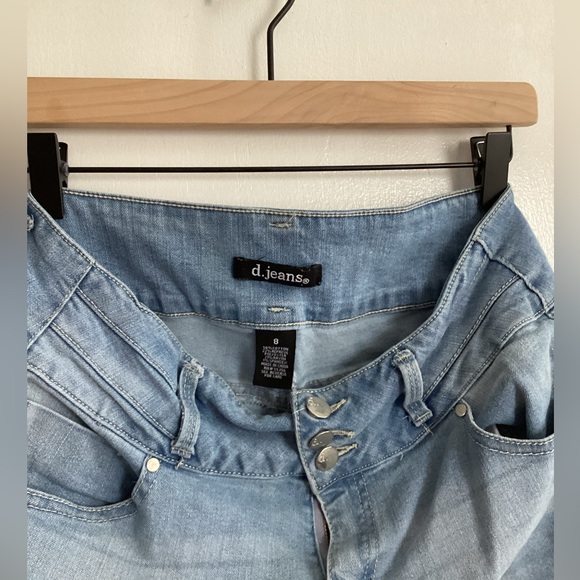 D.jeans with 3 buttons size 8 - Picture 3 of 6